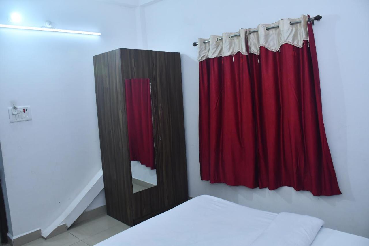 Hotel Awadh Palace Sahjanwa Luaran gambar
