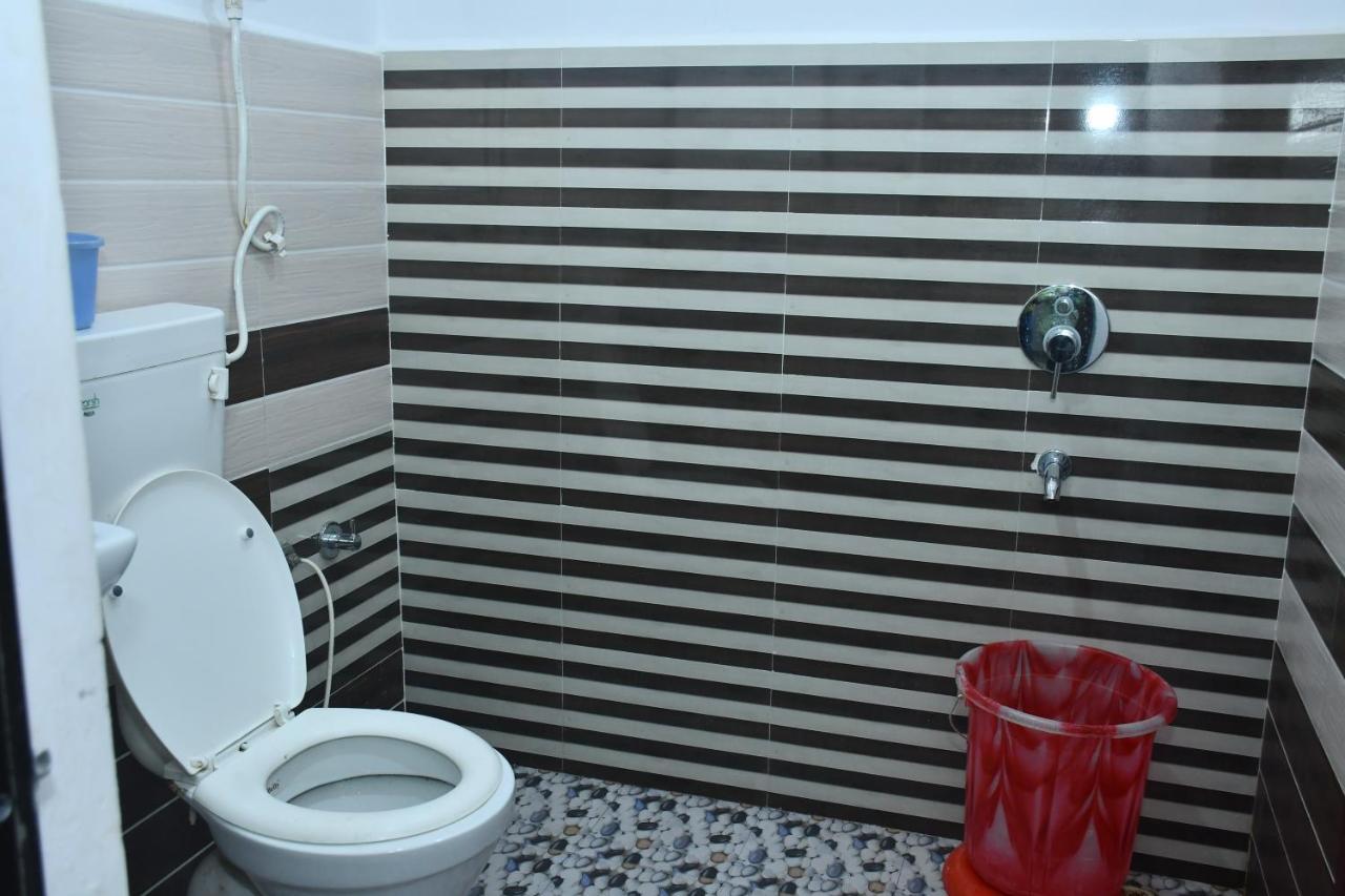 Hotel Awadh Palace Sahjanwa Luaran gambar