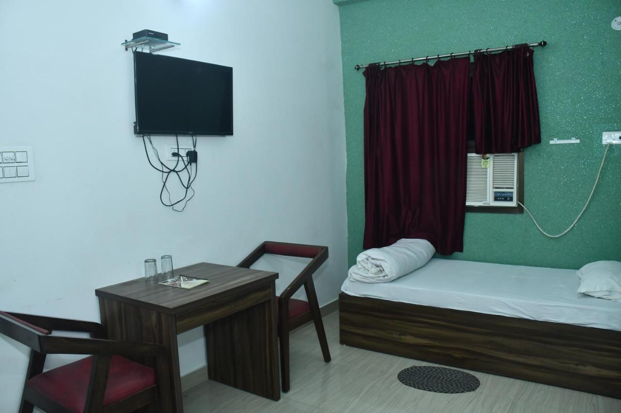 Hotel Awadh Palace Sahjanwa Luaran gambar